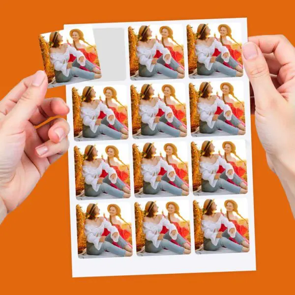 Quadratische Fotosticker: selbstklebende Fotoaufkleber